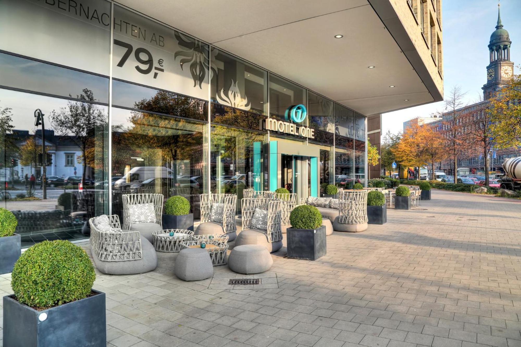 Motel One Hamburg Am Michel Экстерьер фото