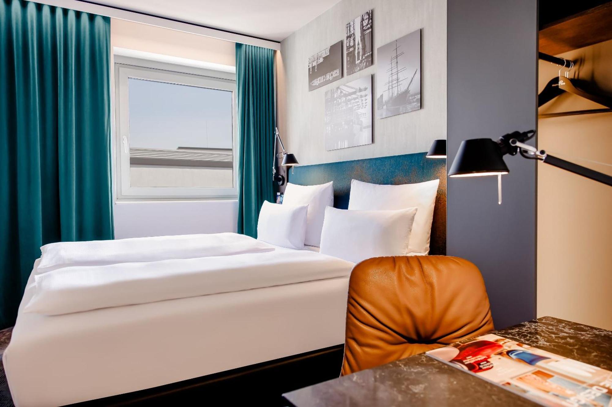 Motel One Hamburg Am Michel Экстерьер фото