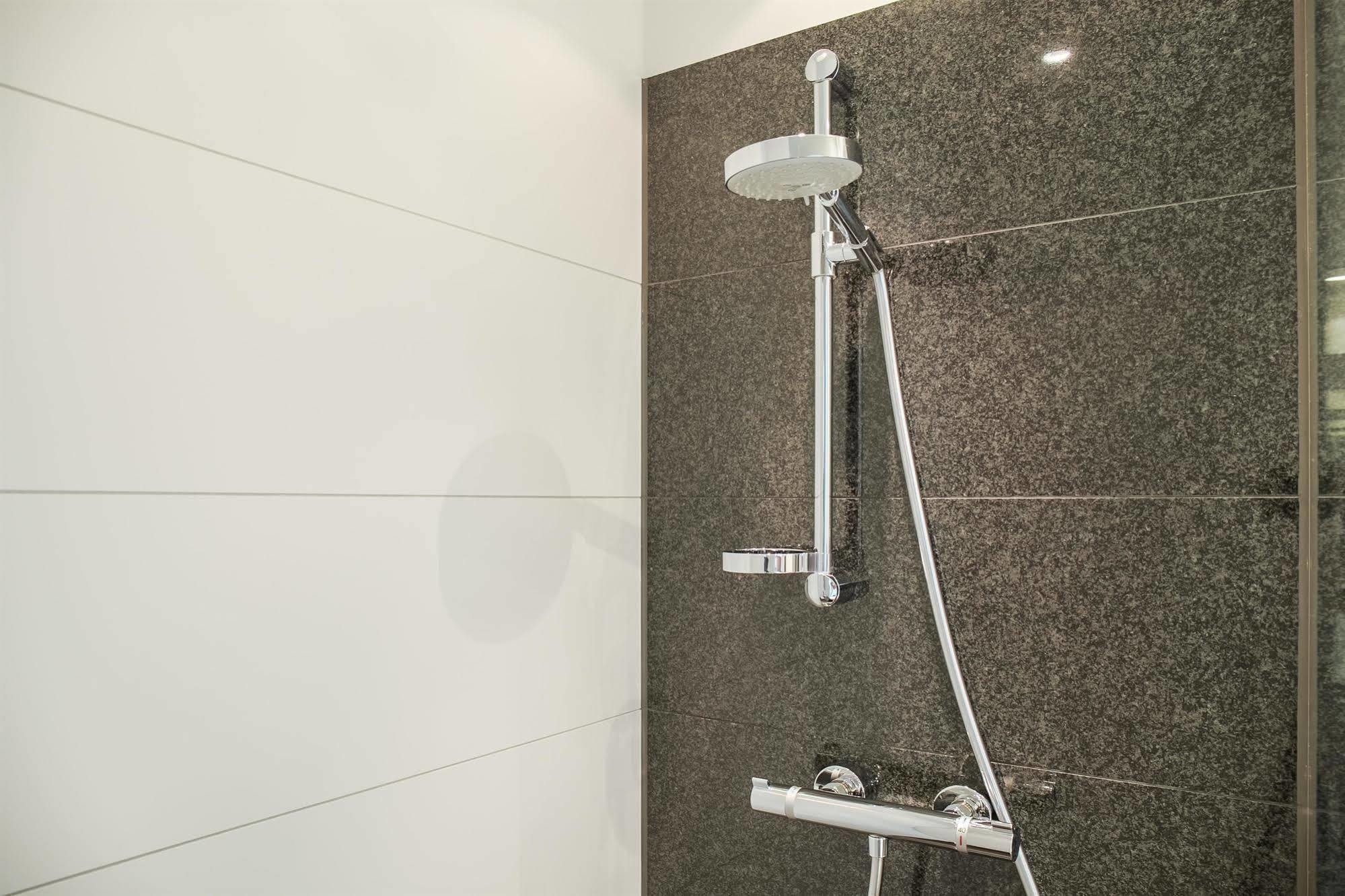 Motel One Hamburg Am Michel Экстерьер фото