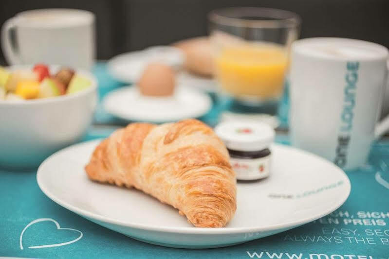 Motel One Hamburg Am Michel Экстерьер фото